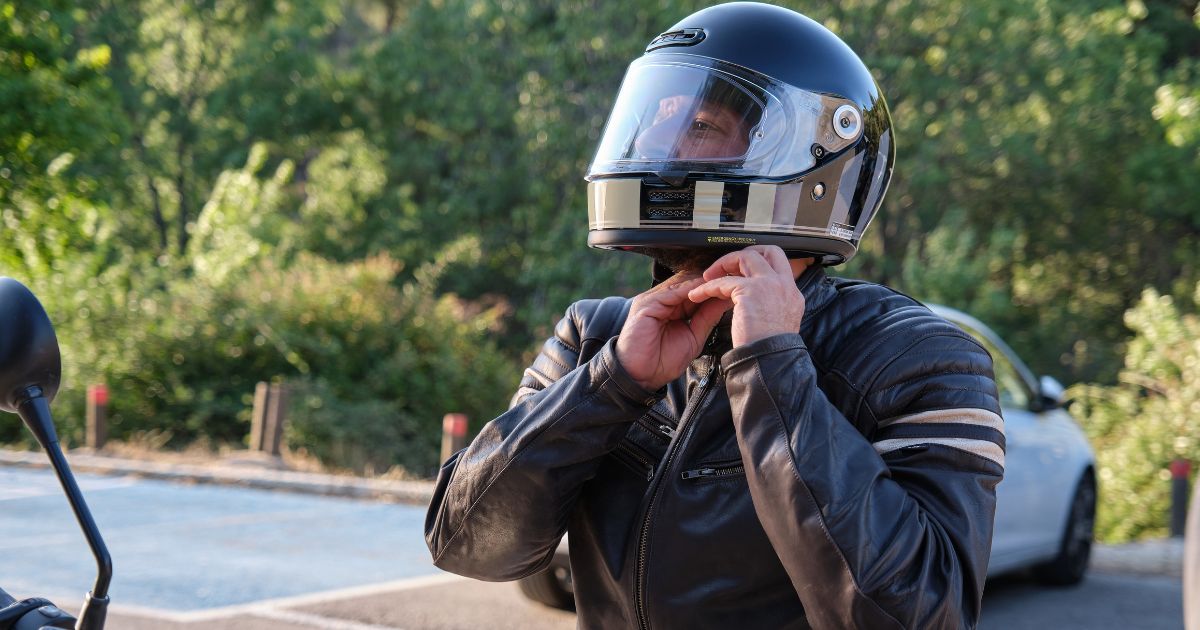 S'équiper pour faire de la moto